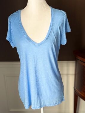 Michael Stars Allison V-Neck Tee Periwinkle Blue Size Small NWT MSRP $68